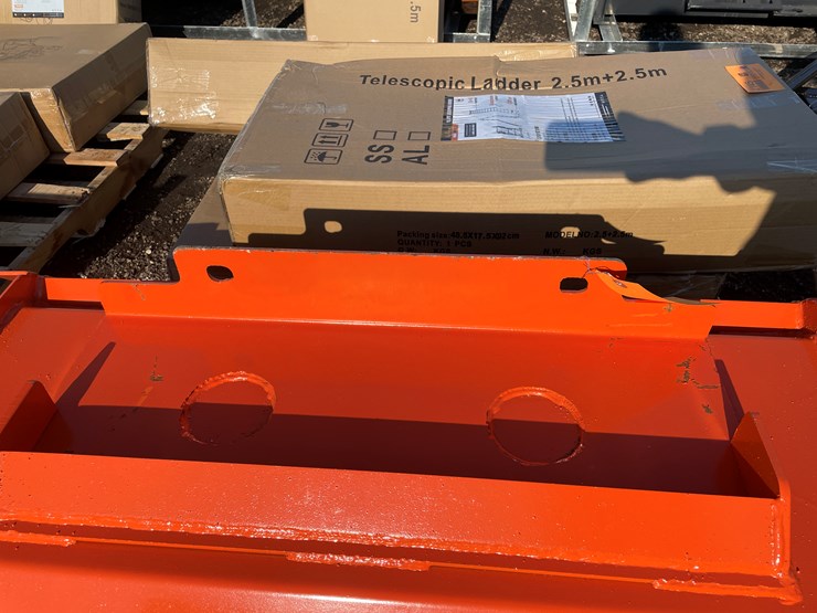 #2075-•-36"-mini-skid-steer-snow-pusher-image-4