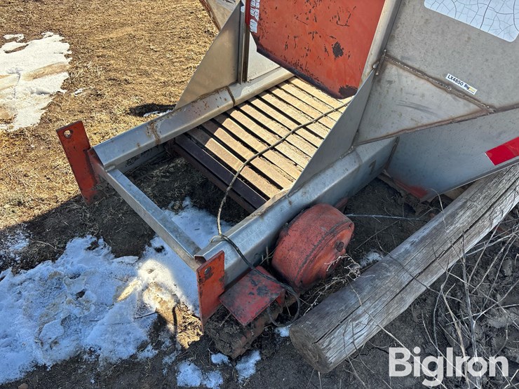 swenson-dry-spreader-box-image-14