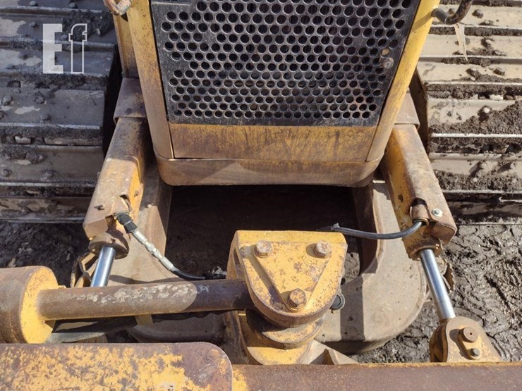 2003-caterpillar-d6n-xl-image-16
