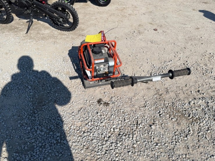 husqvarna-concrete-saw-with-kohler-motor-s.n#-20204201020,-soffcut-image-2