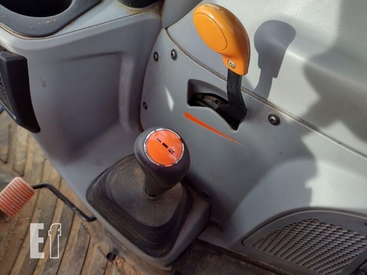 2021-new-holland-ts6.130-image-10