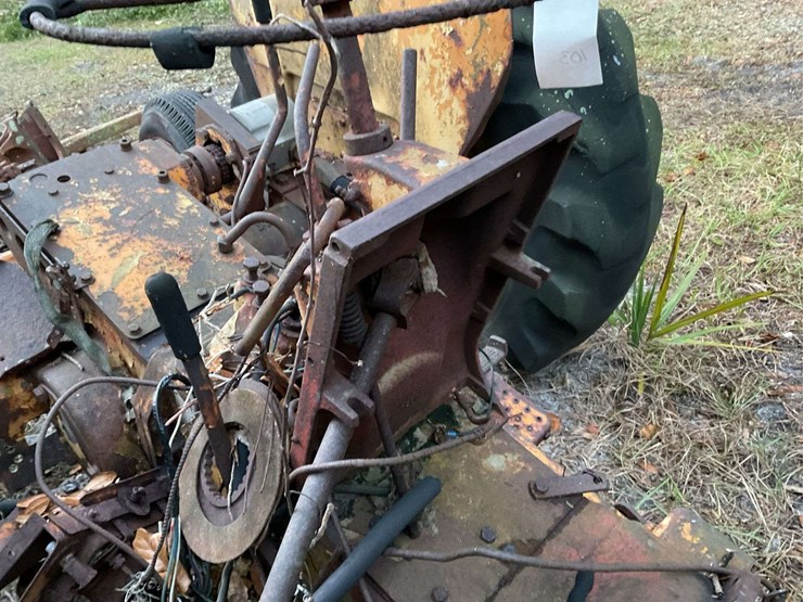 minneapolis-moline-aid-image-13