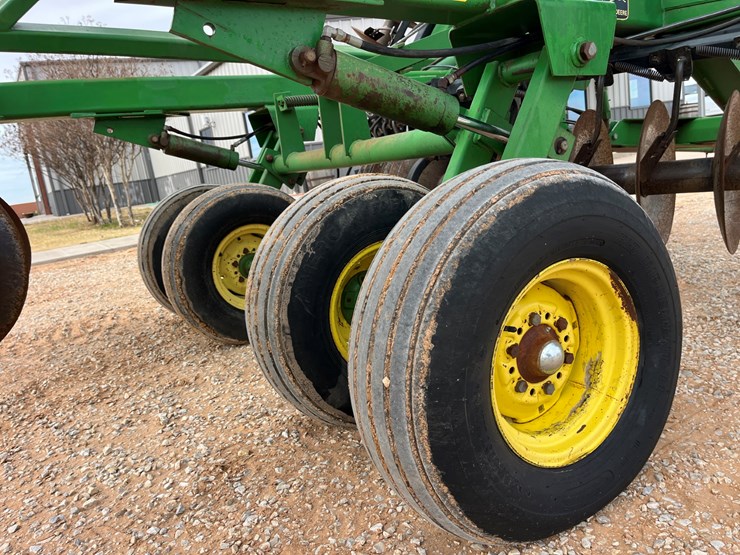 1990-john-deere-630-image-6