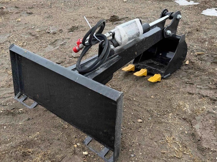 skid-steer-backhoe-attachment-image-1