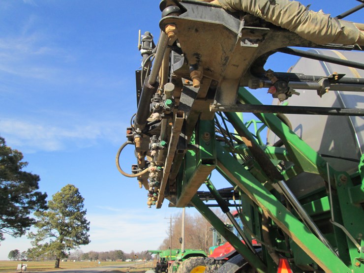 john-deere-4830-image-12