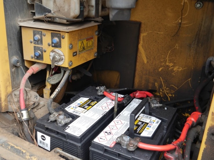 caterpillar-320dl-image-21