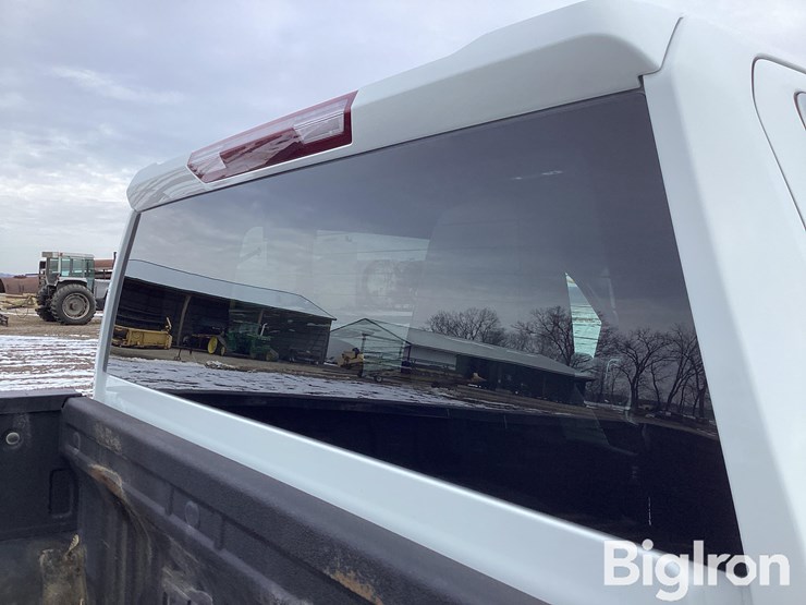 2022-gmc-sierra-3500-image-13