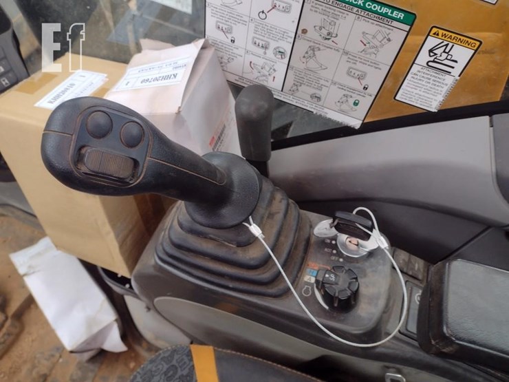 2022-case-cx145d-msr-image-9