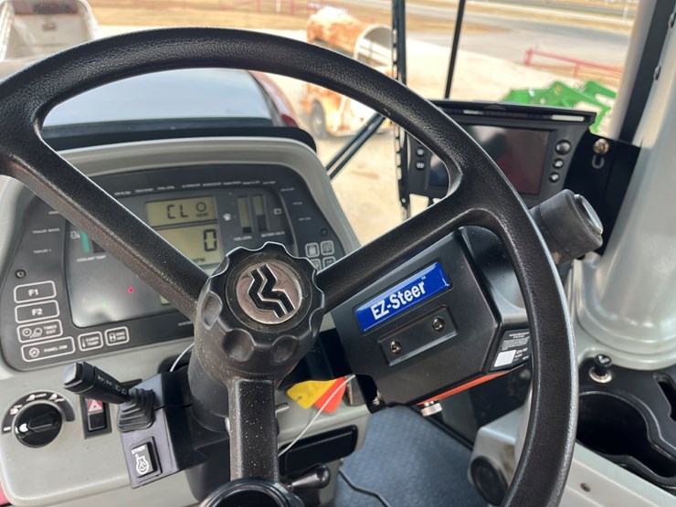 2009-versatile-435-image-35