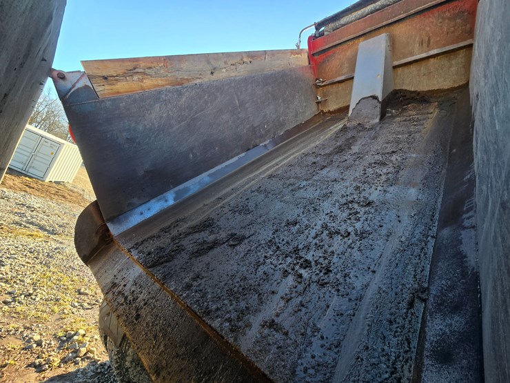 1999-mack-rd690s-image-43