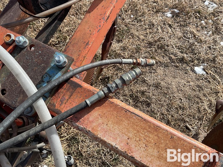 lely-6r30-anhydrous-ammonia-applicator-image-18