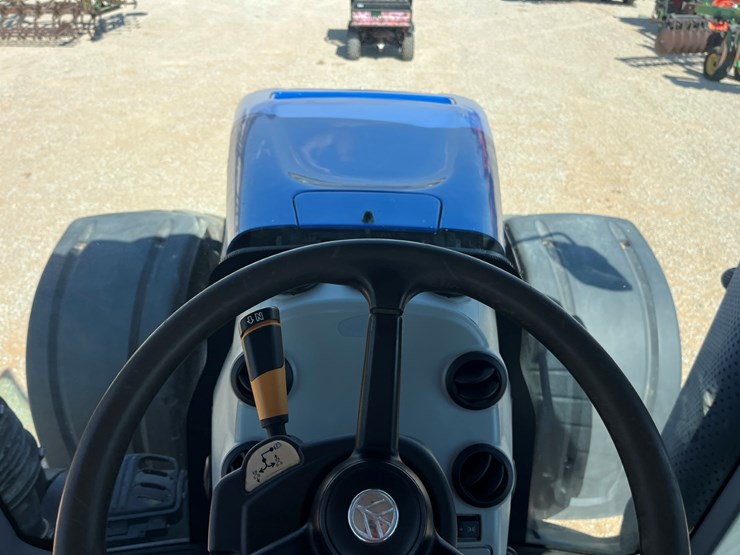 2018-new-holland-t8.380-image-24
