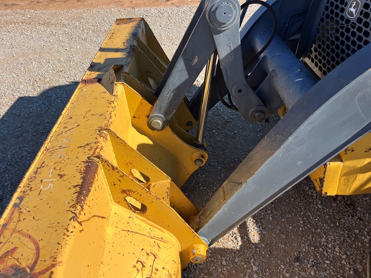 2012-deere-310s-image-3