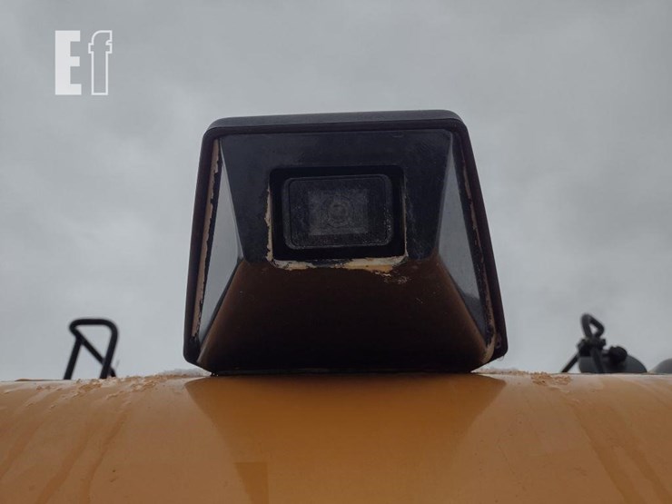 2022-case-cx250d-image-47