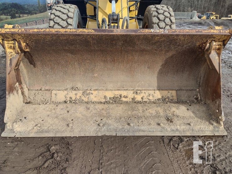 2006-caterpillar-930g-image-16