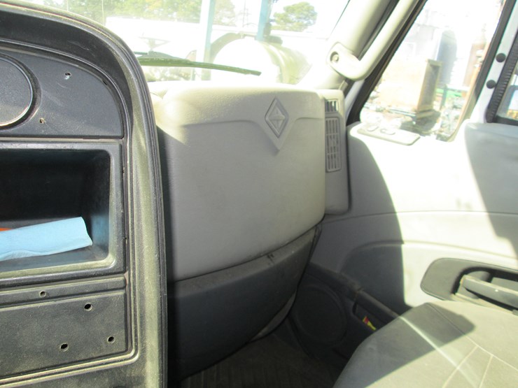 2012-international-prostar-image-28