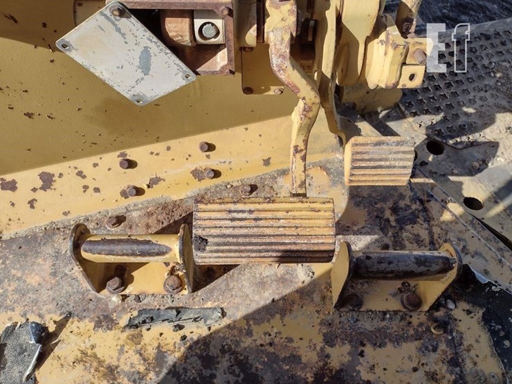 caterpillar-d6h-image-7