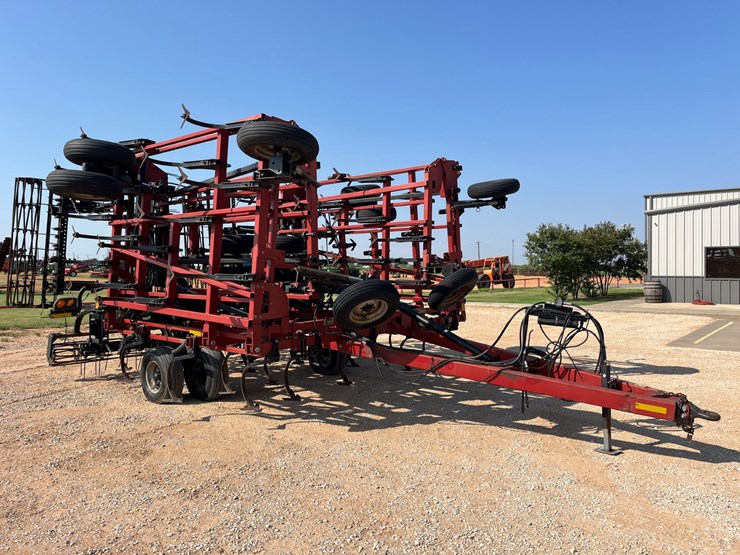 #t15435-•-2010-case-200-cultivator-image-7