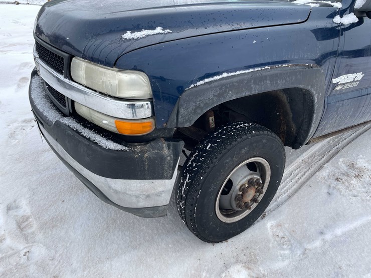 2002-chevrolet-2500-image-9