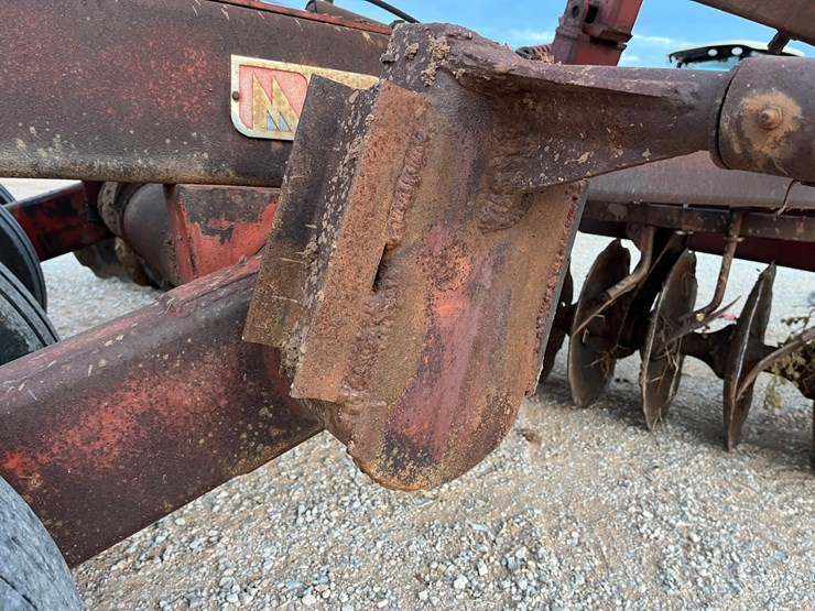 #t8059-•-miller-offset-image-7