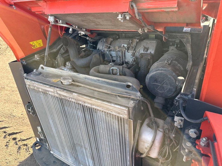 kubota-svl75-2-image-13