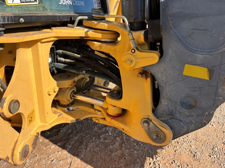 2012-deere-310sj-image-19