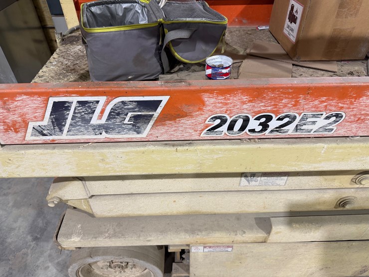 jlg-2032e2-image-1