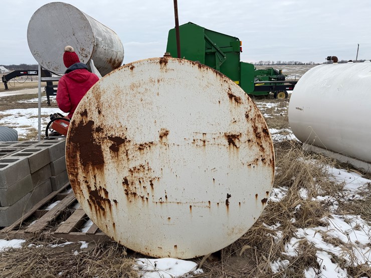 #1010-•-1000-gal-fuel-tank-image-4