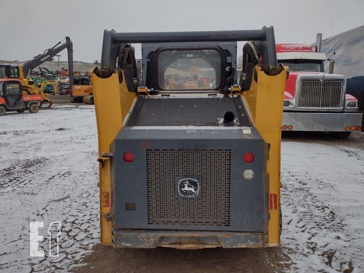 2019-deere-317g-image-4