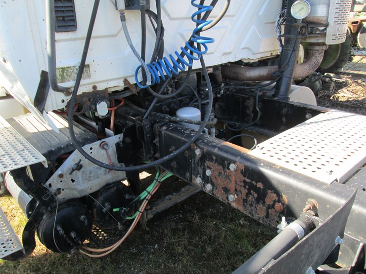 2012-international-prostar-image-13