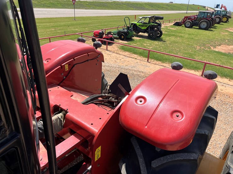 2017-versatile-610-image-18