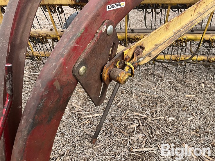 new-holland-259-image-11