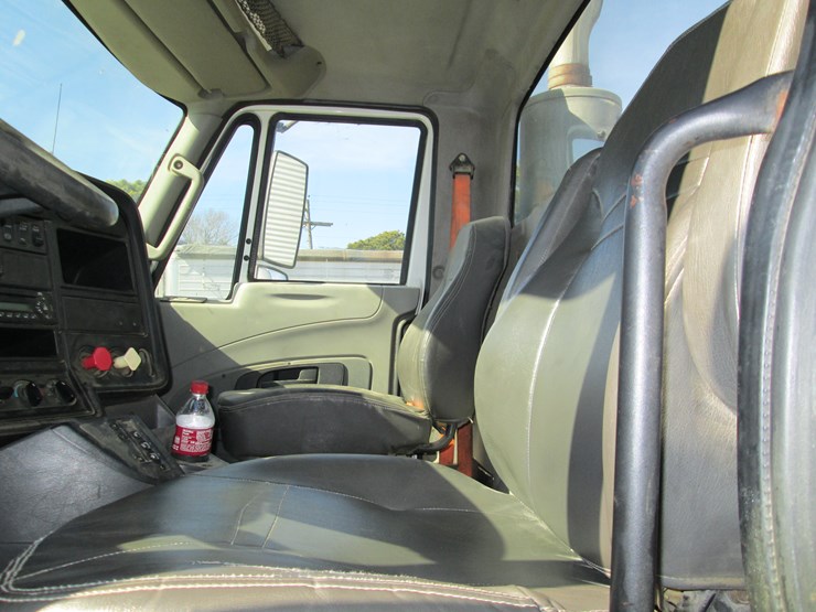 2012-international-prostar-image-26