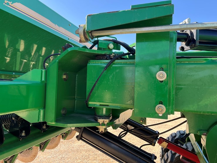 2016-great-plains-3s4000-image-15