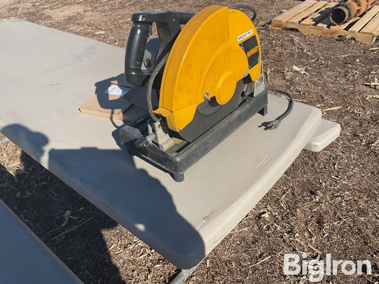 dewalt-cut-off-saw-image-9