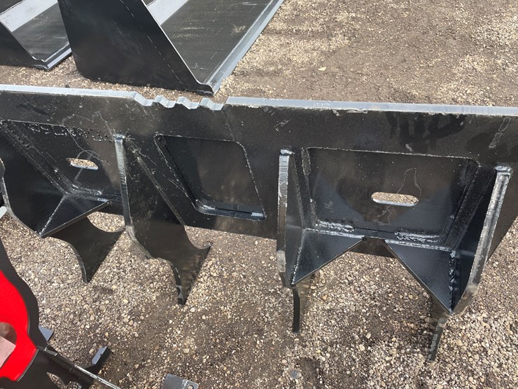 #2067-•-skid-steer-pull-style-cultivator-attachment-image-3