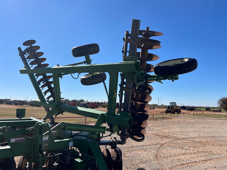 2004-john-deere-637-image-4