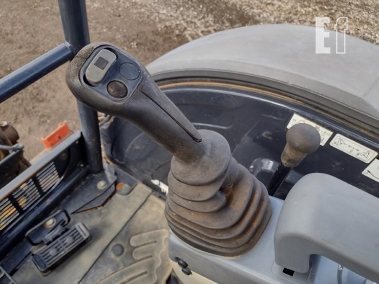 2022-deere-26g-image-7