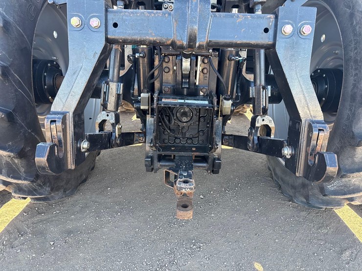 2012-case-ih-315-magnum-mfwd-tractor-image-15