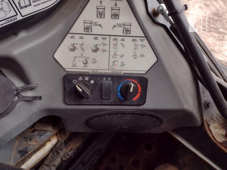 2016-bobcat-s590-image-8