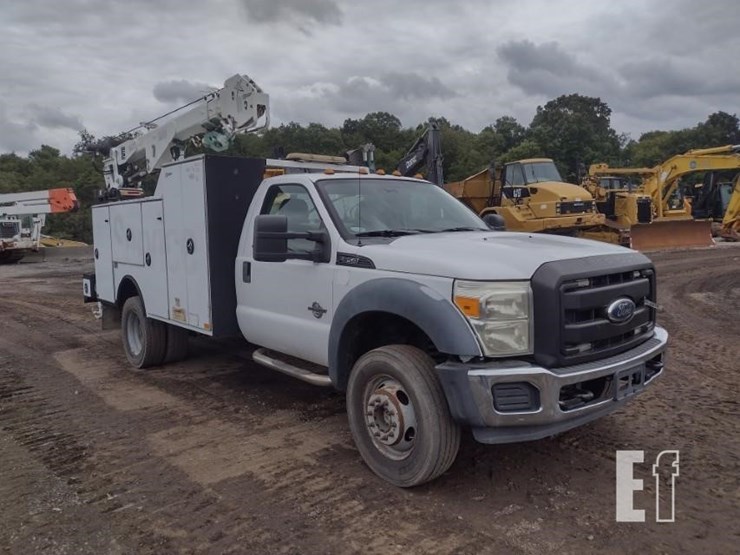 2012-ford-f550-image-35