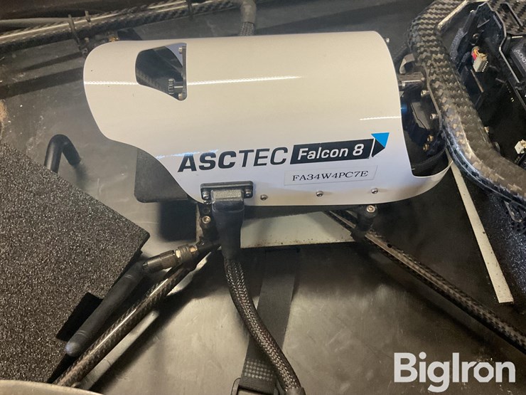 asctec-falcon-8-drone-(octohopter)-image-8