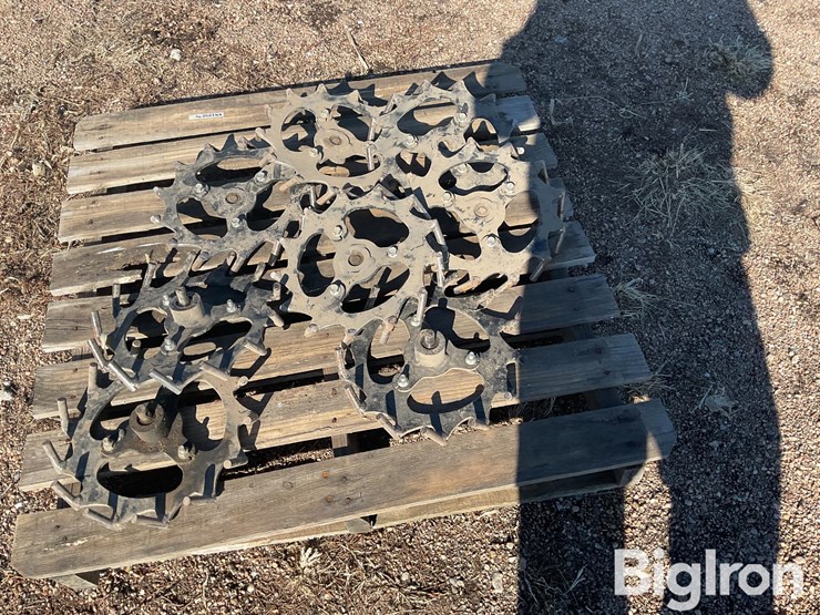 planter-closing-wheels-image-6