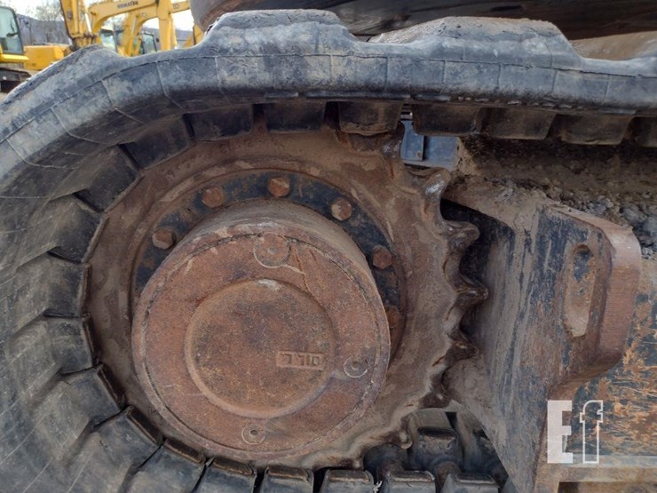 2014-bobcat-e85-image-38