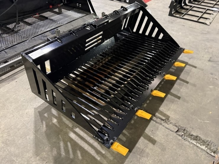 2025-giyi-gy-rb66-rock-bucket-image-1