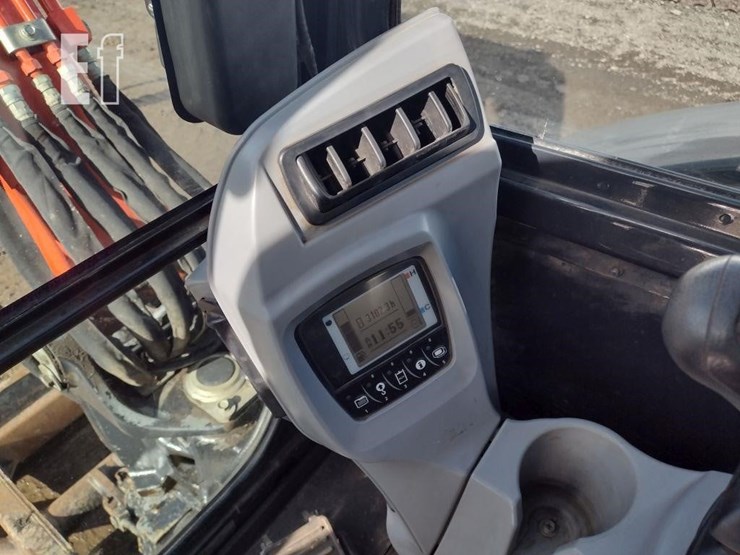 kubota-kx040-4-image-8