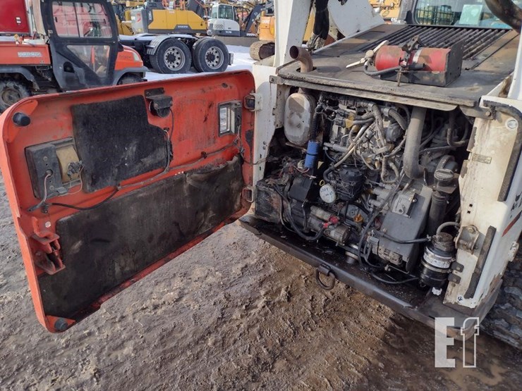 2014-bobcat-t750-image-36