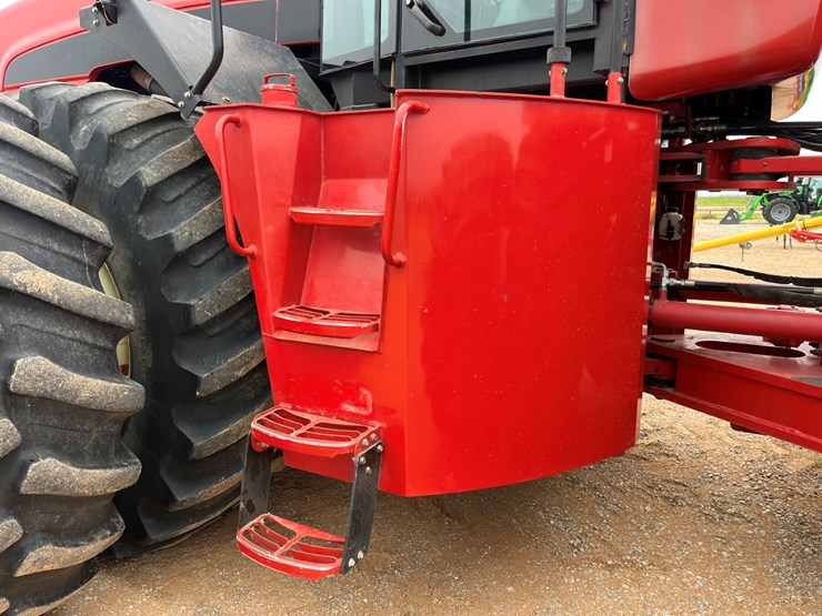 2008-versatile-535-image-18