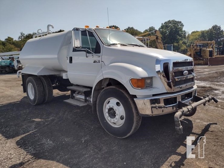 2008-ford-f750-xl-image-36
