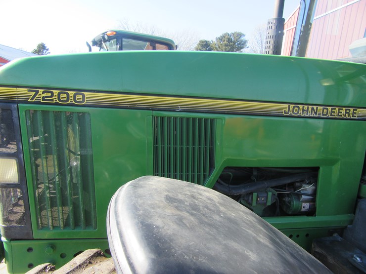 john-deere-7200-image-10
